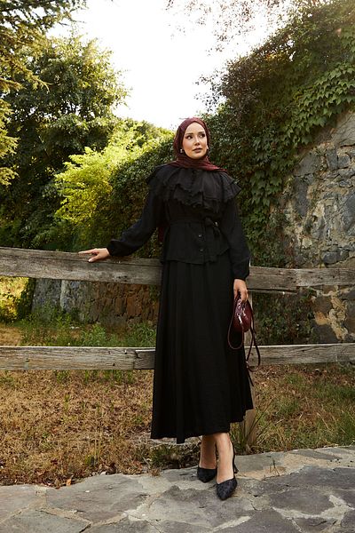 EBRUTESETTÜR Front Allerli Guipure Detailed Skirt Suit