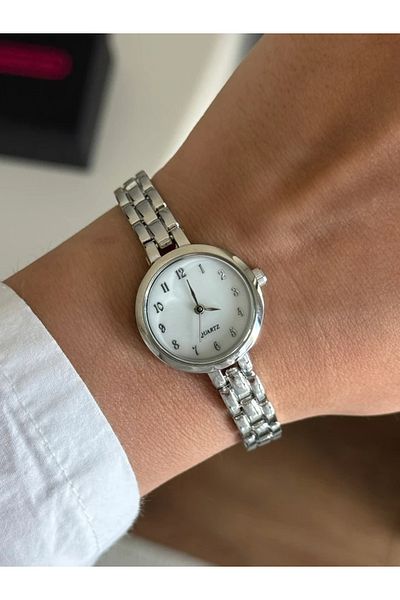 RoseandRoses Cilena Thin Cord Women Wrist Watch Silver (White Dial)
