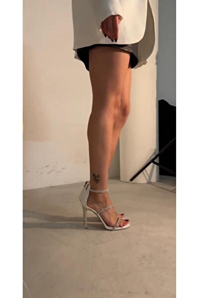 FRANCESCA VİSCONTİ لونا بيرل