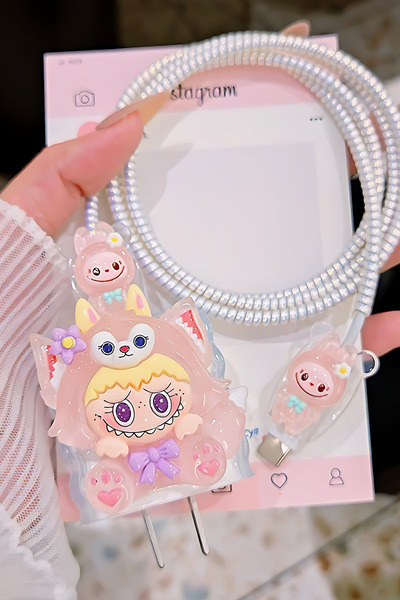 Fibaks 18W/20W Uyumlu Labubu Oyuncak Şarj Aleti Koruyucu Şarj Kablosu Örme Aparatlı Koruyucu Toparlayıcı