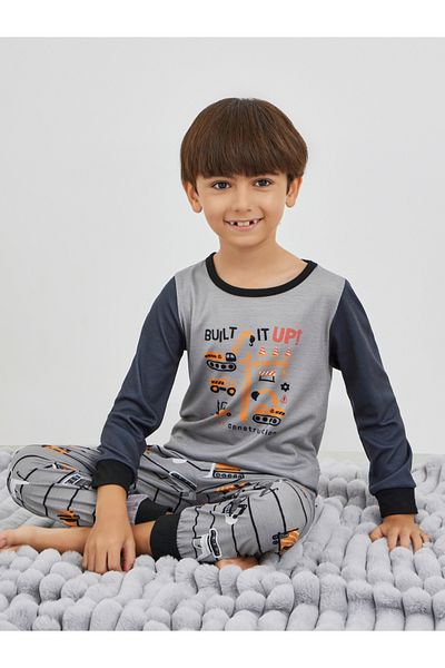 Styli Graphic Print Round Neck T-Shirt and Pyjama Set