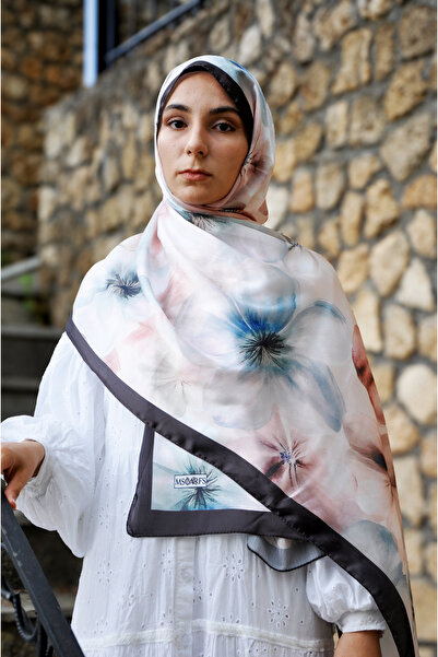 MSCARFS شال حريري منقوش من هوما