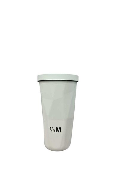 genric Modern white cup with a tight-fitting lid and a reusable straw - 600 ml