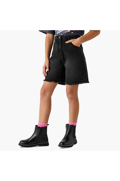Juniors Solid Denim Shorts with Pockets and Frayed Hem