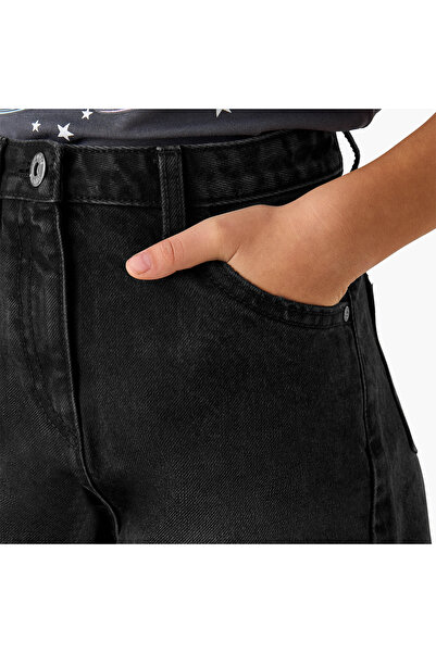 Juniors Solid Denim Shorts with Pockets and Frayed Hem