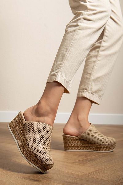ANALİN SHOES Γυναικείες παντόφλες με κλειστό δάχτυλο από γνήσιο δέρμα - Μπεζ