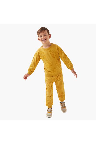 Juniors All-Over Vehicle Print Long Sleeves Sweatshirt and Joggers Set