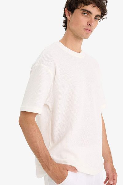 DeFacto Boxy Fit Crew Neck Short Sleeve T-Shirt E4838Ax25Au