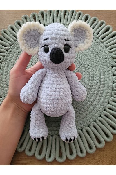 OEM Handmade crocheted toy, koala, velvet type yarn, hypoallergenic