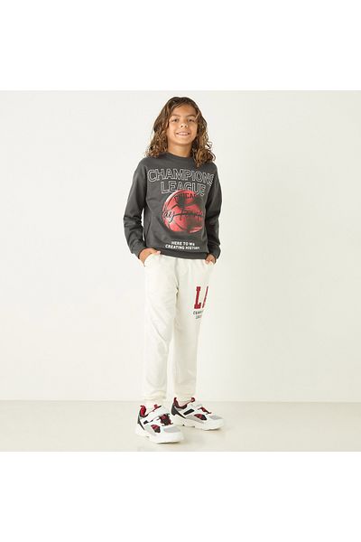 Juniors Graphic Print Sweatshirt with Long Sleeves