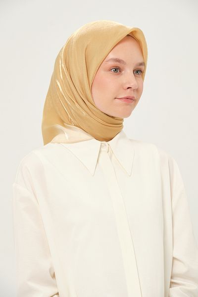 Madame Polo Κεχριμπάρι Τετράγωνο Φουλάρι Πολύχρωμο 90x90 εκ. Μη ολισθηρό ύφασμα
