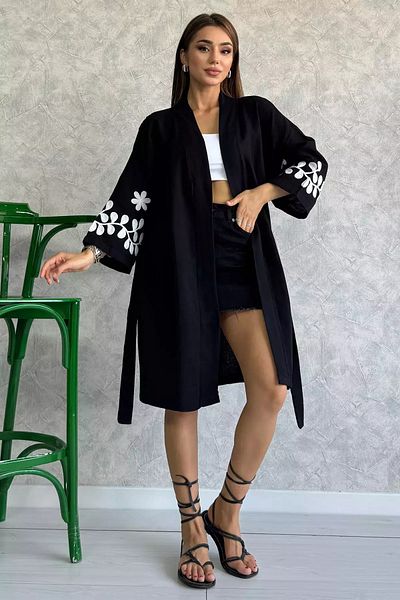 GÜLSELİ Kimono de damă brodat cu centură neagră
