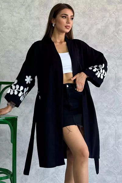 GÜLSELİ Kimono de damă brodat cu centură neagră