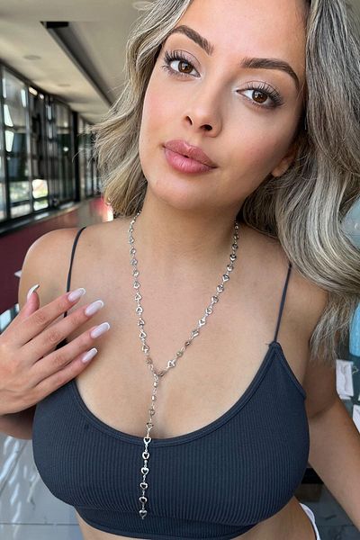 TAKIŞTIR Silver Color Heart Figured Steel Y Necklace