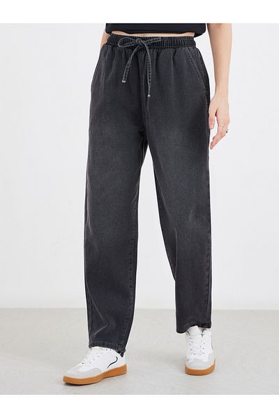 Styli Barrel Fit Ankle Length Washed Jeans