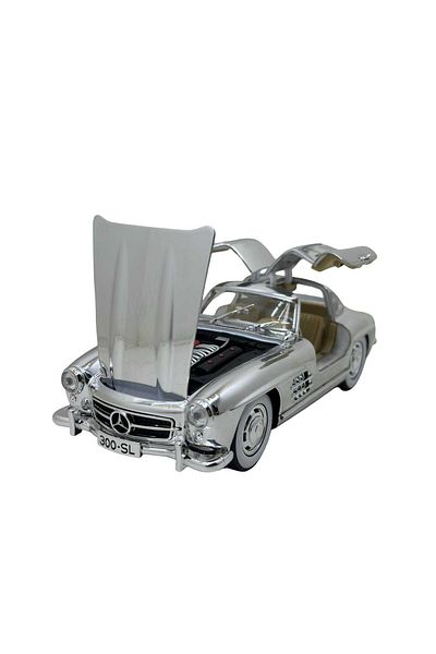 JPT Macheta Mercedes 300 SL Gullwing 1/24 replica metal crom cu usi tip fluture