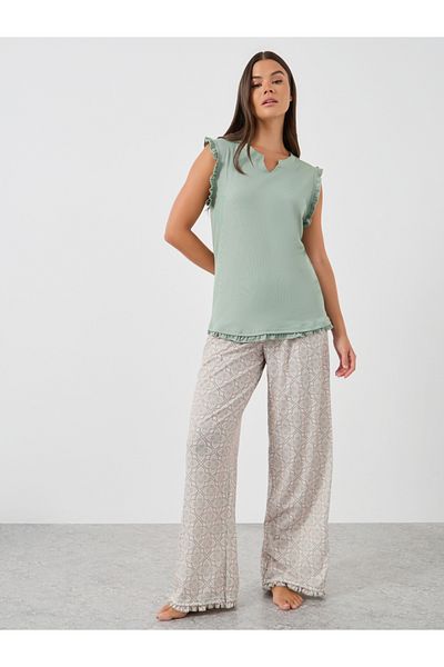 Styli Ribbed Notch Neck Ruffle Trim Tank and Printed Pyjama Set