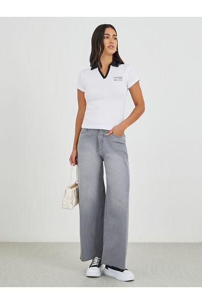 Styli High Rise Kick Flare Jeans with Raw-Edge Hem