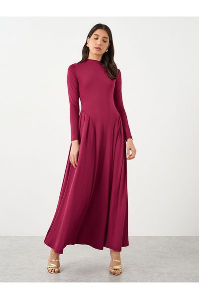 Styli Solid Long Sleeves Pleated Detail Maxi Dress