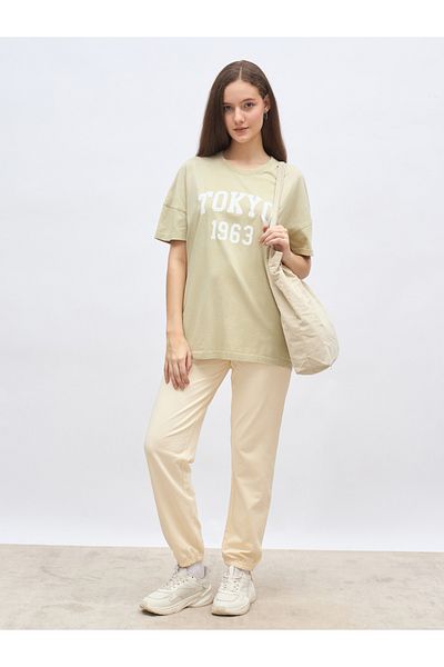 Styli Oversized Graphic T-Shirt and Cuffed Joggers Set