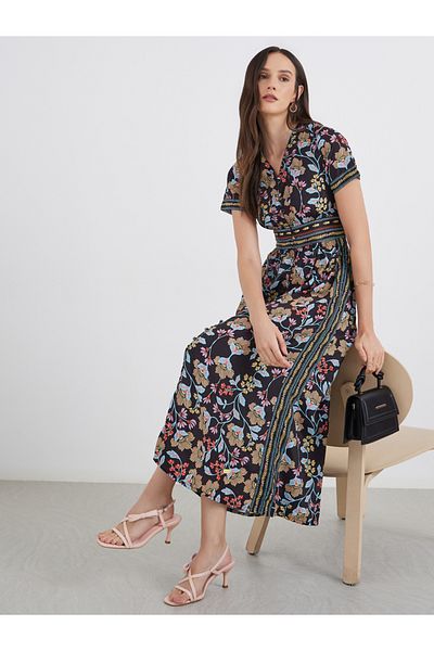 Styli All Over Print V Neck A-Line Maxi Dess