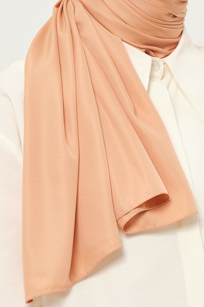 Madame Polo Plain Twil Shawl Chickpea Non-Slip Wrinkle-Free Fabric