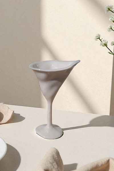 YUUGI CERAMIC El Yapımı Seramik Beyaz Amorf Kadeh | Modern Şarap Kadehi | Dekoratif 90-100ml Kadeh