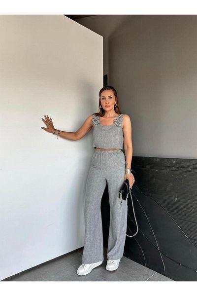 EGZOTİK ASORTİK Floral Detailed Strap Blouse Pants Set