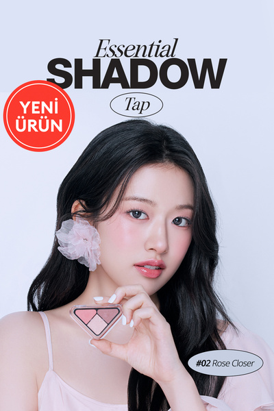 CLIO Mini Eyeshadow Palette Containing 3 Colors, Matte and Shimmer Finish Essential Shadow Tap (02 Rose Closer)
