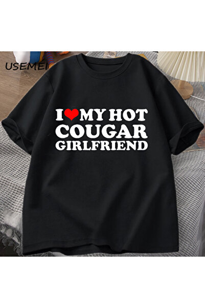 Tarzsokak تي شيرت رجالي مضحك من I'm My Hot Cougar Girlfriend تي شيرت مطبوع عل...