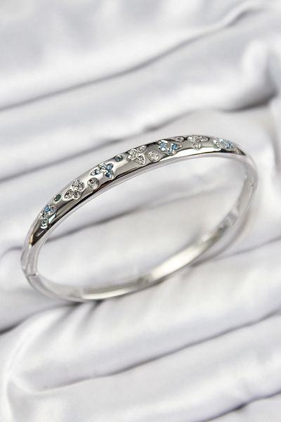 Clariss Brass Zircon Stone Butterfly Model Silver Color Women's Handcuffs