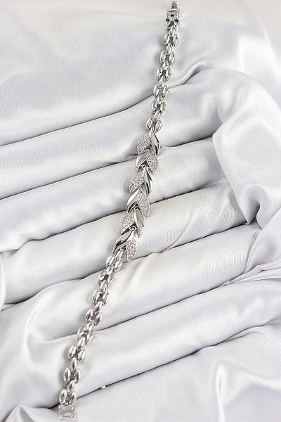 Clariss Brass Zircon Stone Fish Tail Model Silver Color Women's Bracelet
