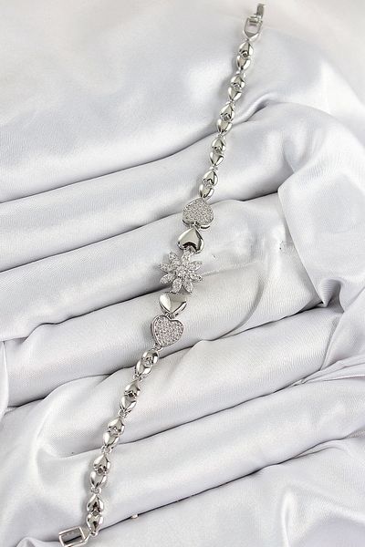 Clariss Brass Zircon Stone Heart Detailed Flower Model Silver Color Women's Bracelet