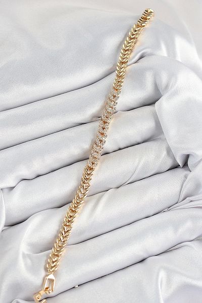Clariss Brass Zircon Stone Row Leaf Model Gold Color Women's Bracelet