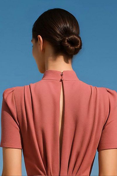 Mossta Short Sleeve Stand Collar Slit Crepe Dress - Rose