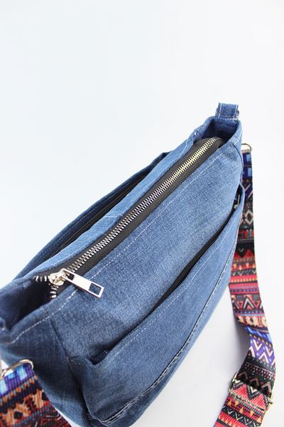 İLKYAZ Țesătură din denim de culoare solidă Închidere cu fermoar Geantă de umăr încrucișată de mărime medie pentru femei albastră 28x22x9 cm