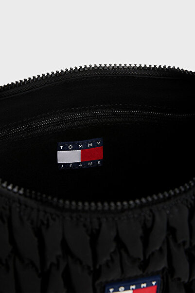 Tommy Jeans Kapitoneli Ayarlanabilir Askılı Çanta ÇANTA AW0AW17546 BDS