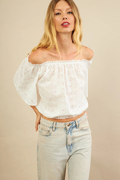 Cool & Sexy Women's Ecru Openwork Strapless Blouse Bty106