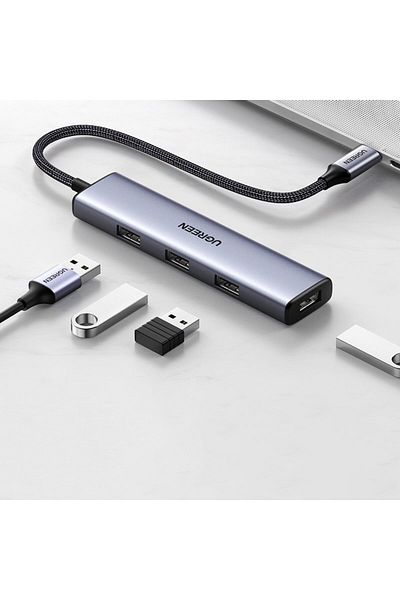 Ugreen Splitter HUB USB-C la 4x USB 3.2 argintiu