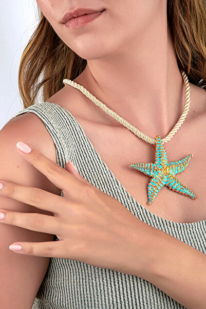 innuendo jewelery قلادة على شكل نجم البحر باللون الفيروزي الذهبي
