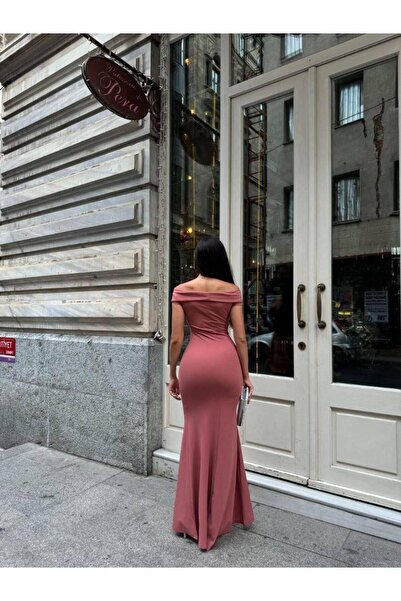 Modafeminen Krep Kumaş Kısa Kollu Kayık Yaka Yırtmaç Detay Maxi Boy Abiye Elbise 582904 GÜLKURUSU