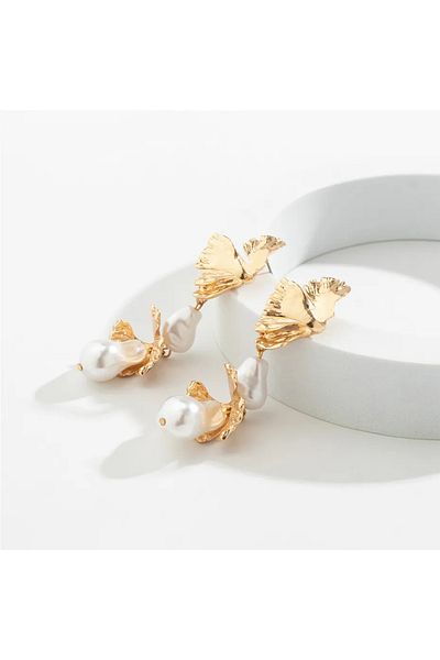 Eva Grace Patricia earrings, golden, long, decorated with pearls - Universe of Pearls Collection