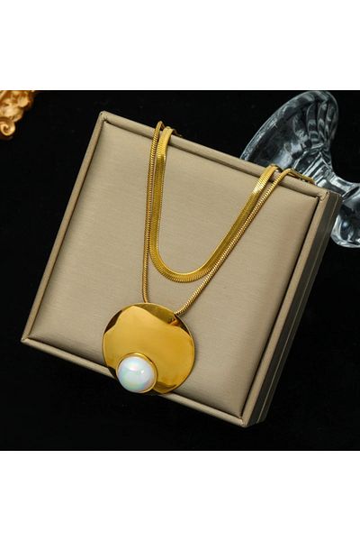 Eva Grace Janet necklace, gold, made of 18K gold-plated stainless steel, with round pendant