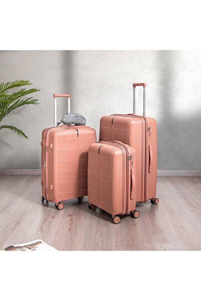 Travel Vision مجموعة أمتعة متينة من 3 قطع من مادة البولي بروبيلين، لون أحمر خدود