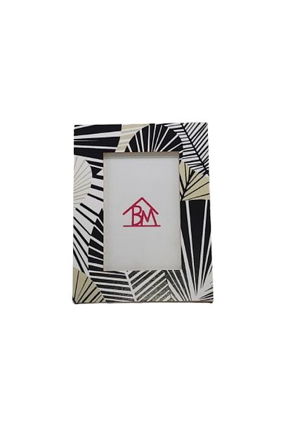 Generic Wooden Photo Frame with Leaves and Flowers - 10 x 15 cm