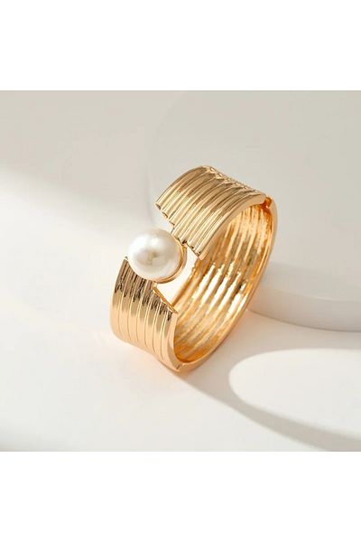 Eva Grace Evalina bracelet, gold, wide, with pearl and textured look