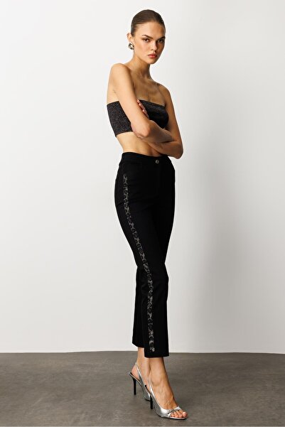 Moda İlgi Modailgi Yanları Taş İşleme Detaylı Bilek Boy Dar Kesim Pantolon Siyah