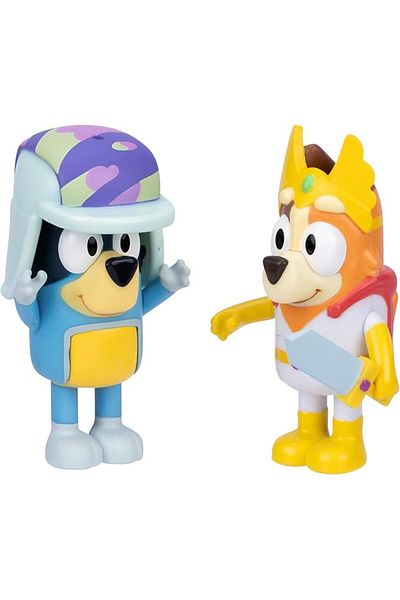 bluey Fairytale 2-Pack | Chilli & Bandit 2.5" Figures | She-Ra Costume & Hat | Episode Fun