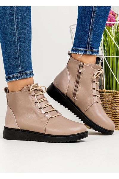 starlike Women's beige fur boots A177