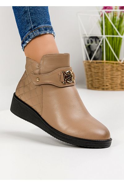 starlike Women's beige fur boots A175